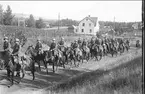 Kavalleriofficersaspirantskolan 1934/35. Avmarsch från Skövde - början på sommarmarschen 1934.