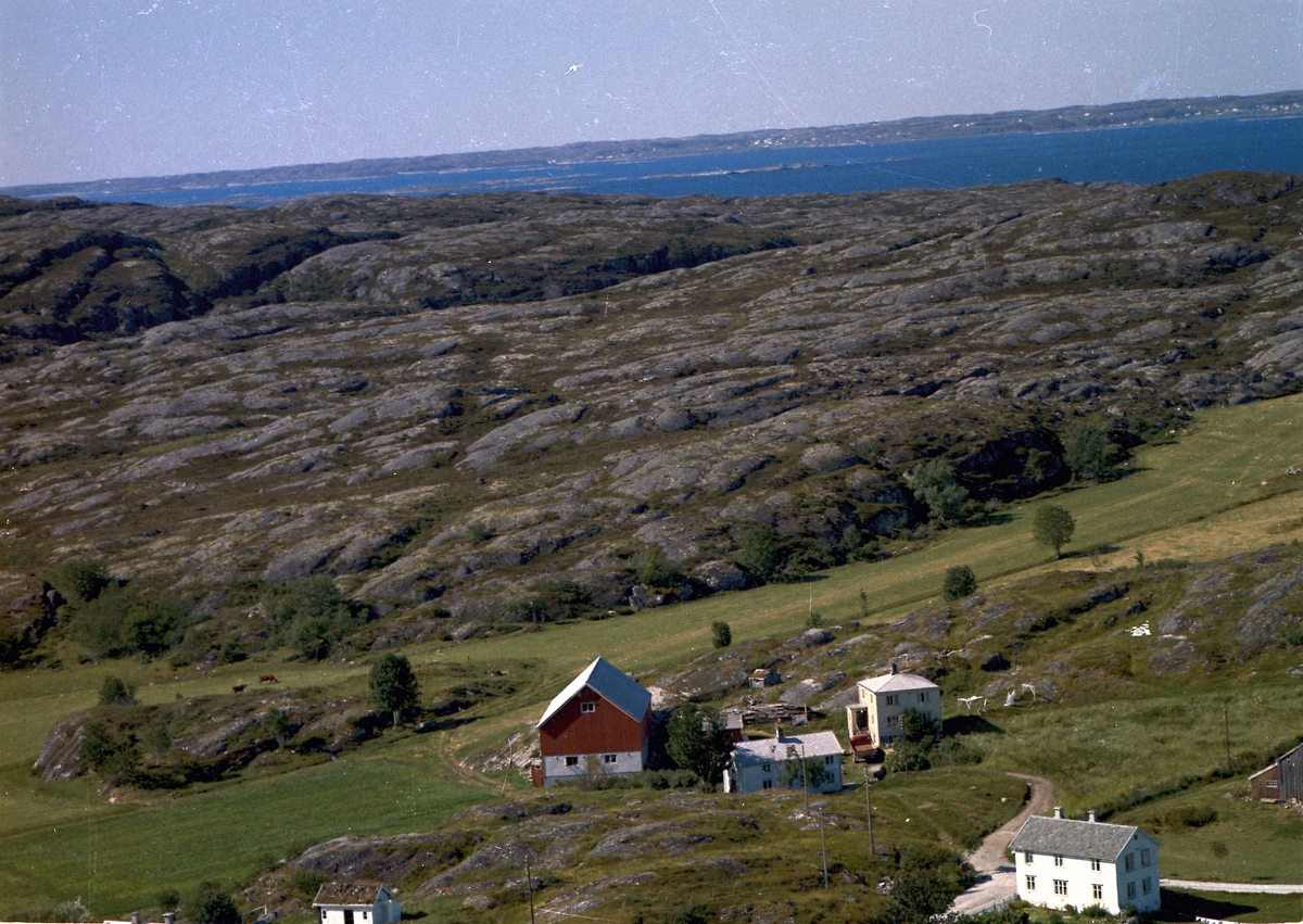 Eiendommene Grindfaret og Myra