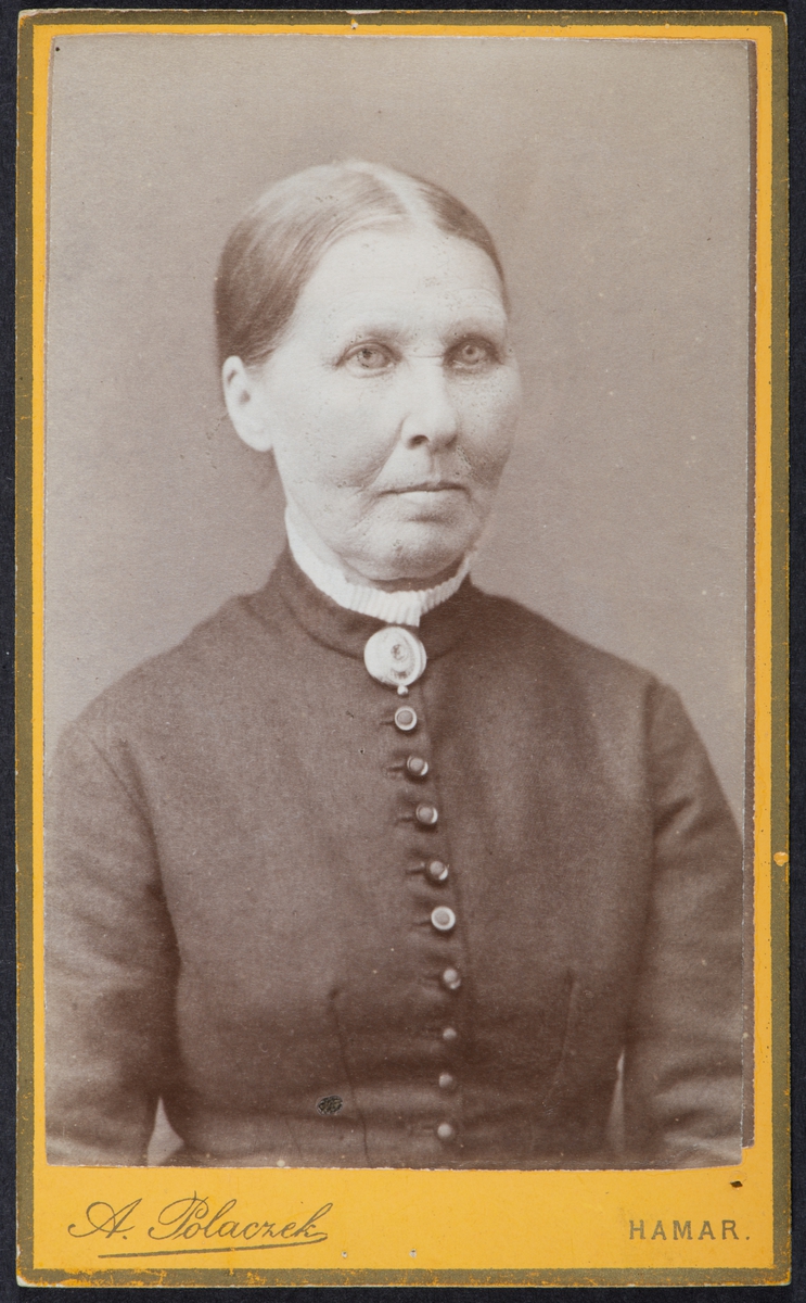 Juliane Engebregtsdatter, g. Klebakvern. Portrett, visittkort. 