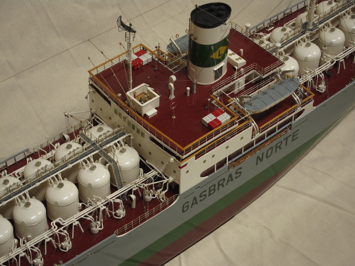 Gasskip 1:100