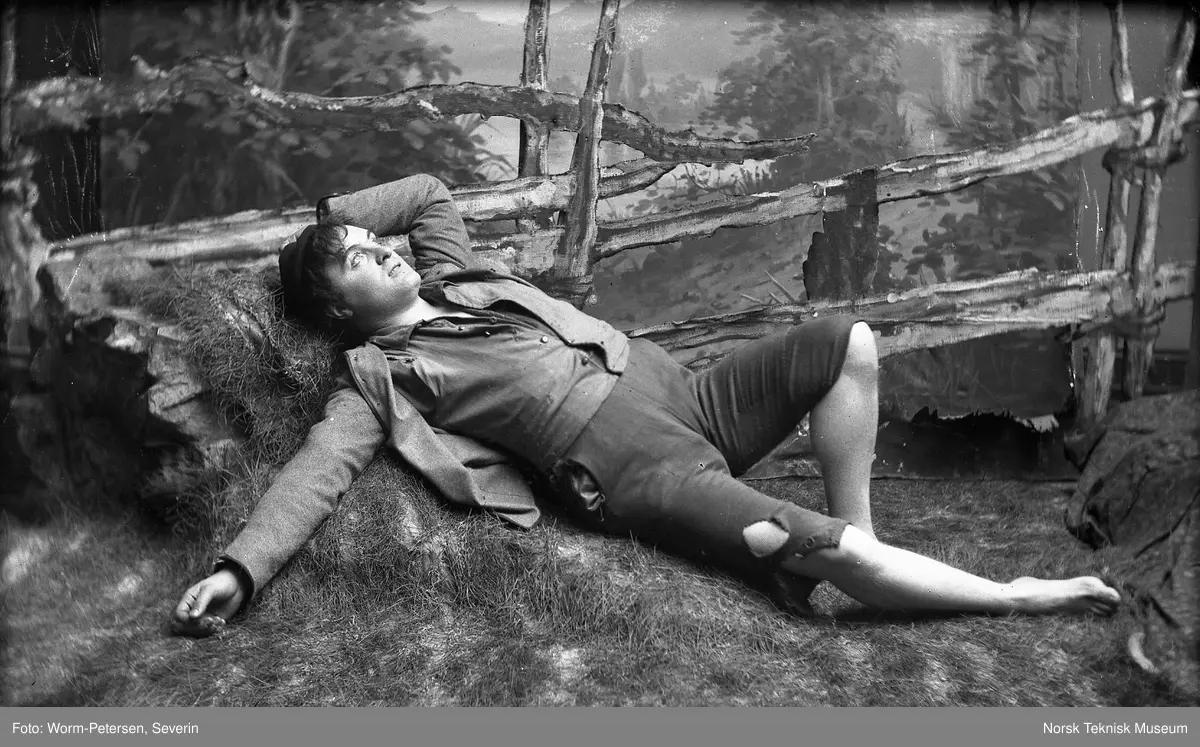 Skuespilleren Bjørn Bjørnson som Peer Gynt av Henrik Ibsen. Christiania Theater 1892.