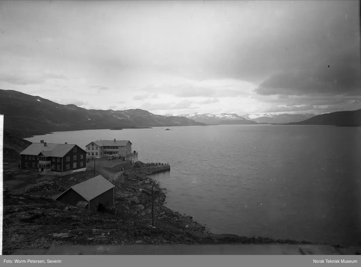 Landskap i Jotunheimen, Tyin med Framnes