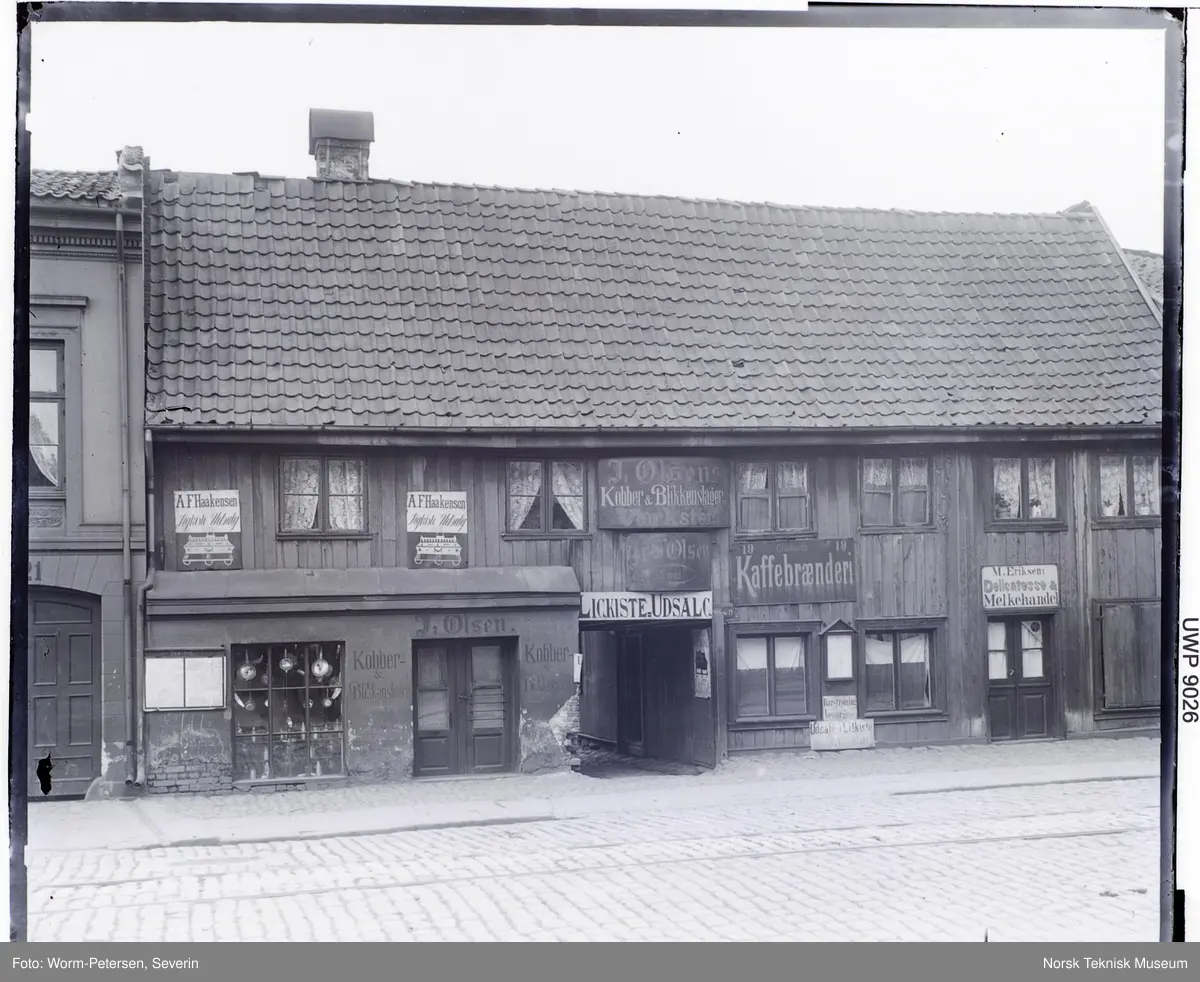 J. Olsens Kobber- og Blikkenslagerverksted, Grønland