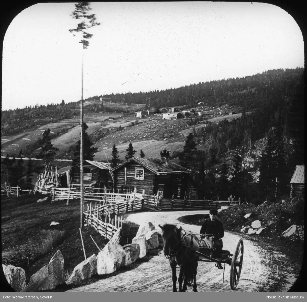 Soknedal. Mellom Bjerkager og Austberg