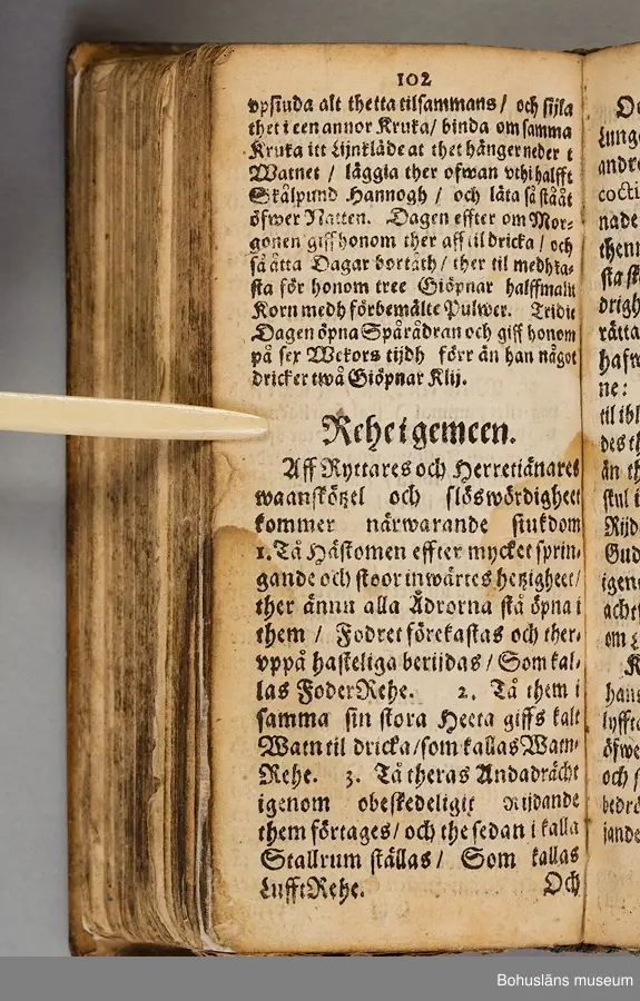Originalupplaga tryckt i Stockholm 1647 hos Heinrich Keyser.
12:o., duodecimoformat,  (8), 258, (8) sidor. Nött helskinnsband. Oläslig namnteckning på pärmsidans insida tillsammans med täta anteckningar och årtalen 1659. Inlagan hårt skuren. Originalupplagans utvikbara plascher saknas.

Sammanbunden med Mårten Behms ( även Martin Böhme) (1559-1636) bok "Een ny och ganska nyttigh Läkiarebook om Häste Läkedomar" som är den andra på svenska tryckta boken om hästvård- och skötsel, utgiven 1648 i Stockholm hos samma tryckare. Behms bok ligger först i inbindningen.