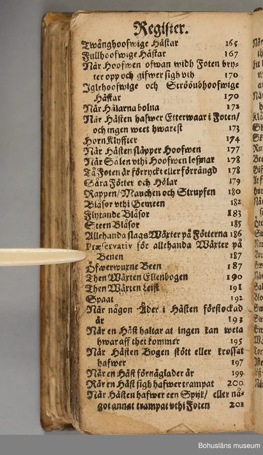 Originalupplaga tryckt i Stockholm 1647 hos Heinrich Keyser.
12:o., duodecimoformat,  (8), 258, (8) sidor. Nött helskinnsband. Oläslig namnteckning på pärmsidans insida tillsammans med täta anteckningar och årtalen 1659. Inlagan hårt skuren. Originalupplagans utvikbara plascher saknas.

Sammanbunden med Mårten Behms ( även Martin Böhme) (1559-1636) bok "Een ny och ganska nyttigh Läkiarebook om Häste Läkedomar" som är den andra på svenska tryckta boken om hästvård- och skötsel, utgiven 1648 i Stockholm hos samma tryckare. Behms bok ligger först i inbindningen.