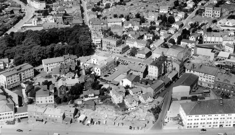 Enligt AB Flygtrafik Bengtsfors: "Lysekil Bohuslän".











