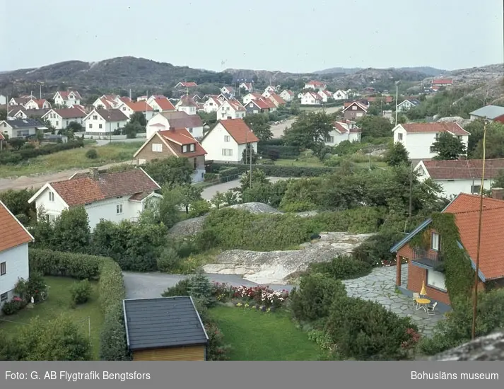 Enligt AB Flygtrafik Bengtsfors: "Bleket Bohuslän".

