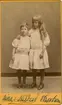 Aina och Mildred Thorburn 1886.