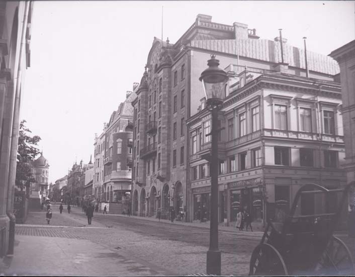 Drottninggatan med Enskilda Banken, Norrköping.