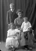 Enligt fotografens journal nr 2 1909-1915: 