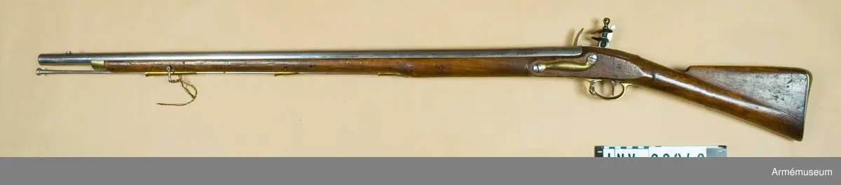 Gevär med flintlås. Svensk förändringsmodell 1830-tal.