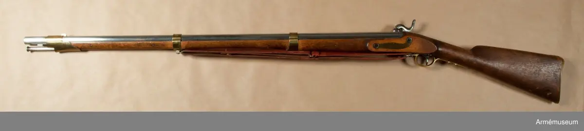 Gevär med slaglås. Tillverkningsnummer 2.