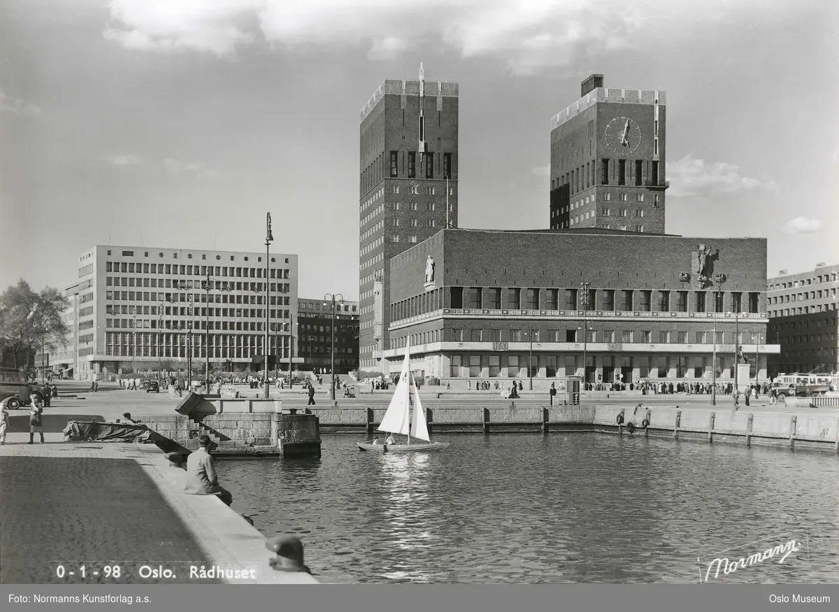 havn, seilbåt, Rådhuset, kontorbygning, gateliv, biler, mennesker