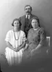 Enligt fotografens journal nr 5 1923-1929: 