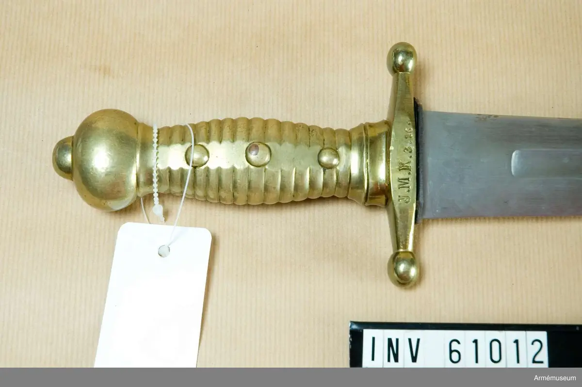Grupp D II. 
Klingans bredd upptill 45,5 mm.       