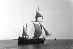 Skrivet på baksidan: Ketch Adventure circa 1670. Under sail 30 April 1970 at Charleston, South Carolina. 
W.A. Baber, Hingham, Mass.