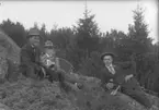 Enl fotografen: Hänriksson, Smedberg den 8 augusti 1926. (227-26 enl fotografens liggare)