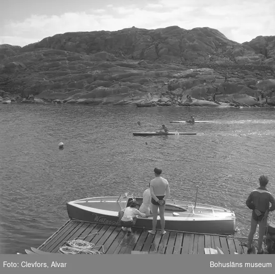 Text till bilden: "Vattensportfest i Lysekil. 1954.08.01"








i