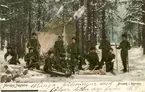 Norske Jaegere. Bivuak i skoven.
