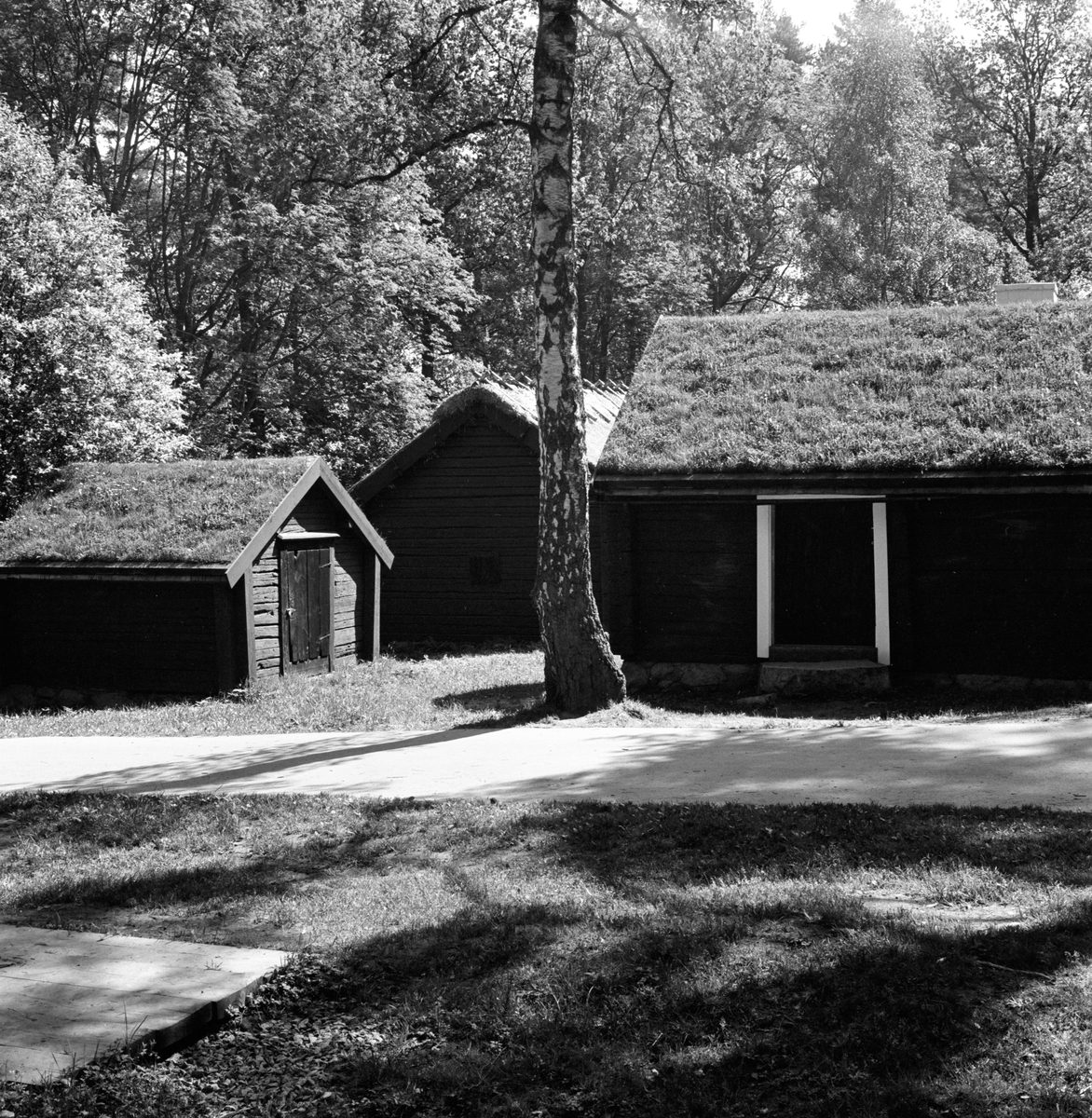 Friluftsmuseet, i Jönköpings stadspark, består av flera äldre byggnader till exempel soldattorpet, som flyttades från Linderås. Detta dokumenterades 1978-03-10.