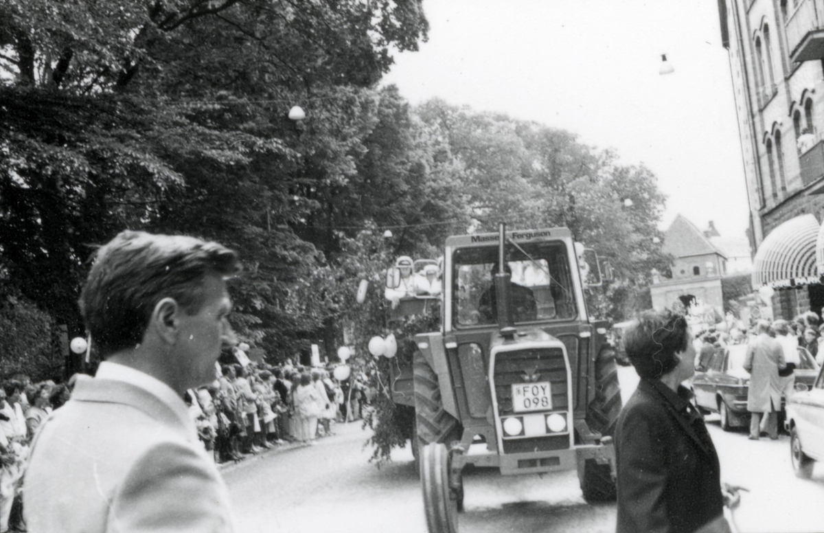 Studentavslutning vid Norre Katts park våren 1983.