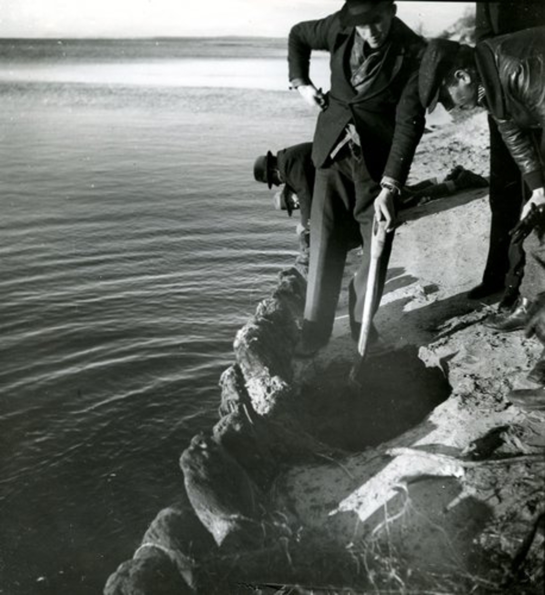 Laholm. Lagaoset del av gammalt fartyg. Fynd 1938.