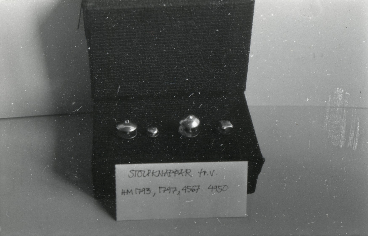 Varbergssilver ur museets samlingar.