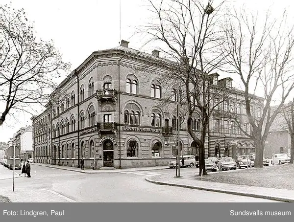 Rådhusgatan 21, Länssparbanken, f d Sundsvalls sparbank.