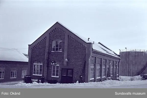Domsjö sågverk, timmermottagning,barkmaskiner, el-mek-verkstad m.m.