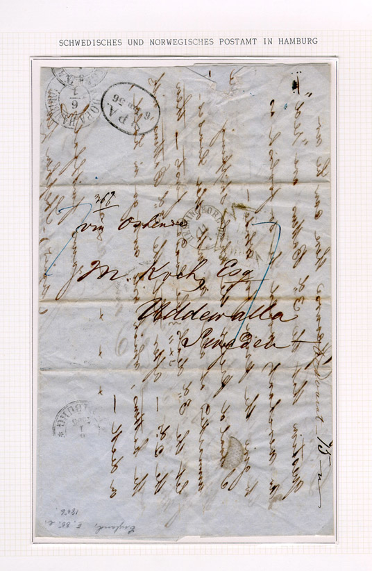 Albumblad innehållande 1 monterat ofrankerat brev

Text: Breif aus London nach Schweden gestempelt - fast unlesserlich
- Jan. 1856. Transitstempeln in Hamburg - alle d. 6. Jan. 1856:
Stadtpostamt, Dänisches Oberpostamt und Schwedisches und Norwegisches
Postamt. Transitstempel Helsingborg d. 11. 1856.

Stämpeltyp: Transitstämpel Hamburg

Stämpeltyp: Transitstämpel Helsingborg
