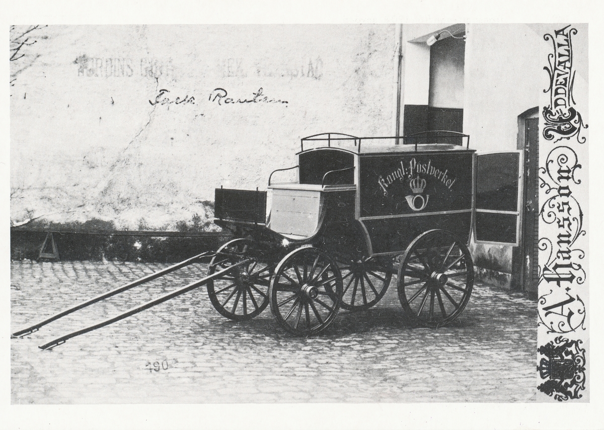 Transportvagn med texten "Kongl. Postverket" från 1904.