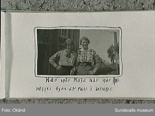 Maja Braathen och Atti.
Amatörfotografier ur fotoalbum från resa med cykel till Trondheim, Norge, sommaren 1915. Maja Braathen, Gunnar Johansson, Tage, Atti, Lisa.
