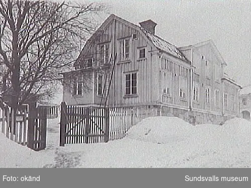 "Kopphuset", den äldre TBC-avdelningen, Holmgatan. Revs 1941-1942.