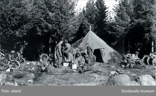 Troligen från den stora manövern i Hälsingland i april 1945.(Jfr 88:53,24)