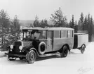 Bildiligens med snökedjor i vinterlandskap, 1935.