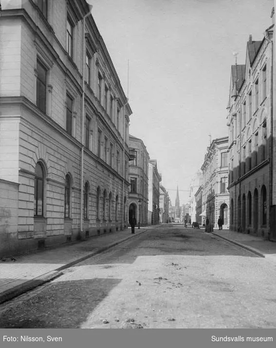 Parti av Kyrkogatan, från Strandgatan