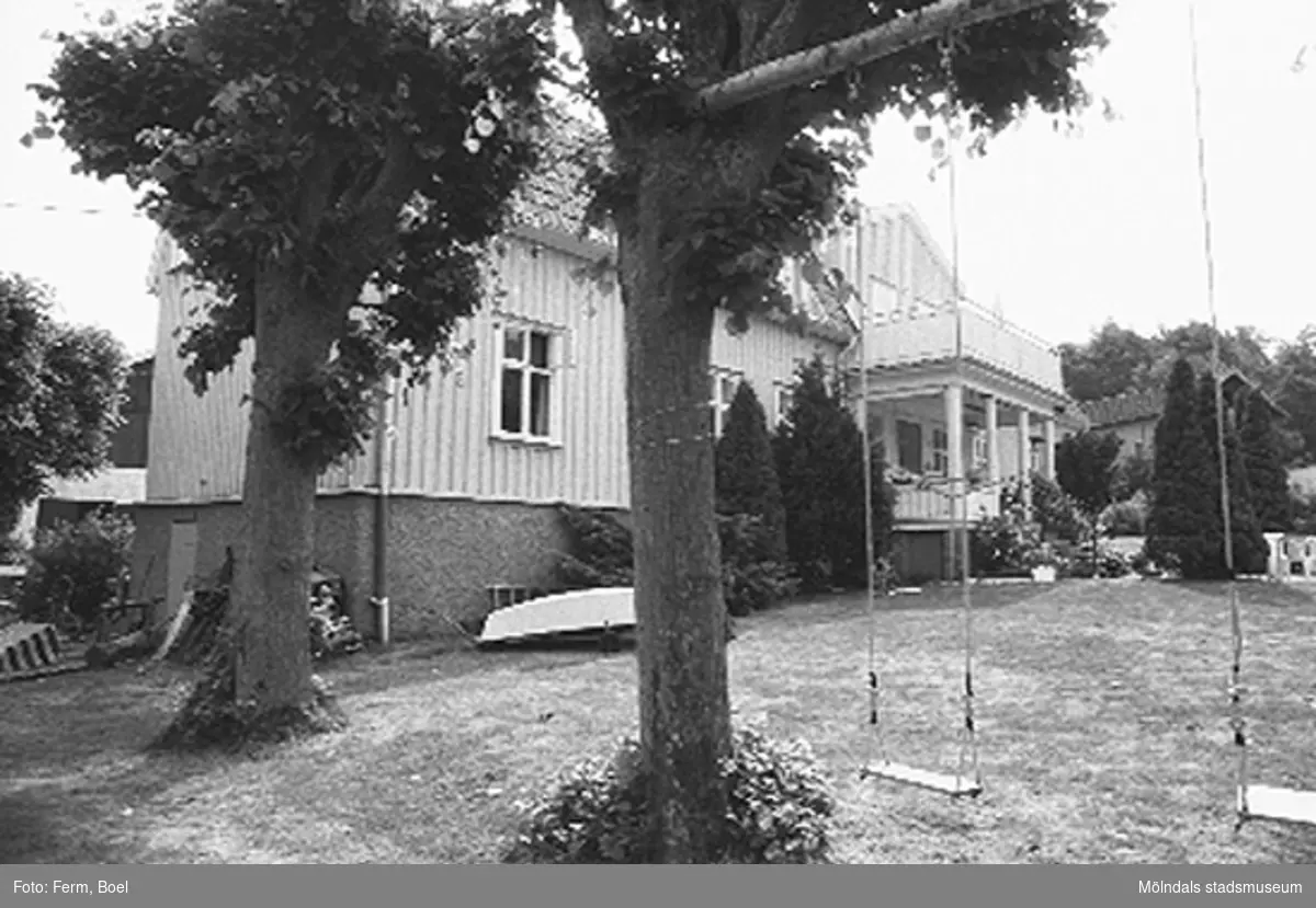 Bostadshus. Lunnagården i Balltorp 1992-06-30.