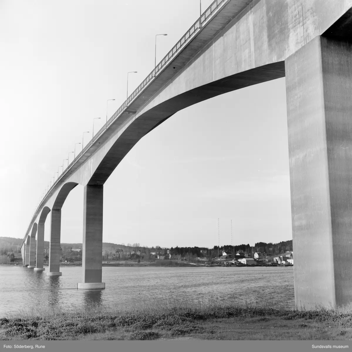 Alnöbron. Strax före invigningen.