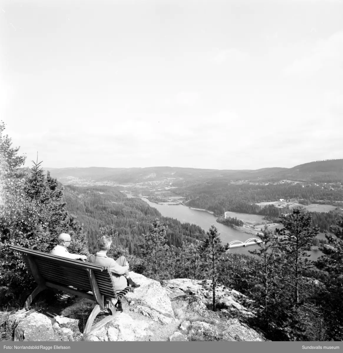 Vättaberget i Liden, vyer och byggnader.