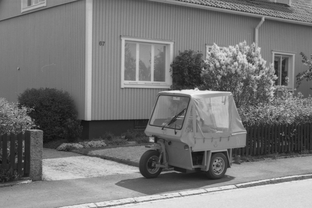 Elmopeden Tugger i stadsdelen Svartbäcken Uppsala, 1995.