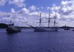 Flyttning av Jarramas från Marinmuseum till Handelshamnen inför Baltic Sail 2000 som äger rum 3-6 augusti.