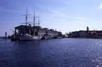 Jarramas, Spica, Bremön liggande vid kaj vid Marinmuseum på Stumholmen