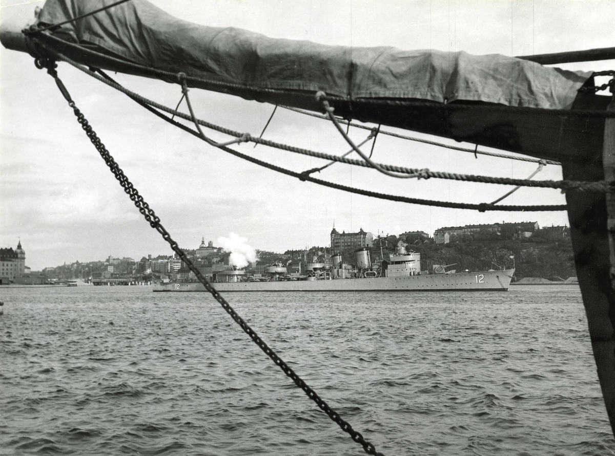 Jagaren Sundsvall i maj 1953.