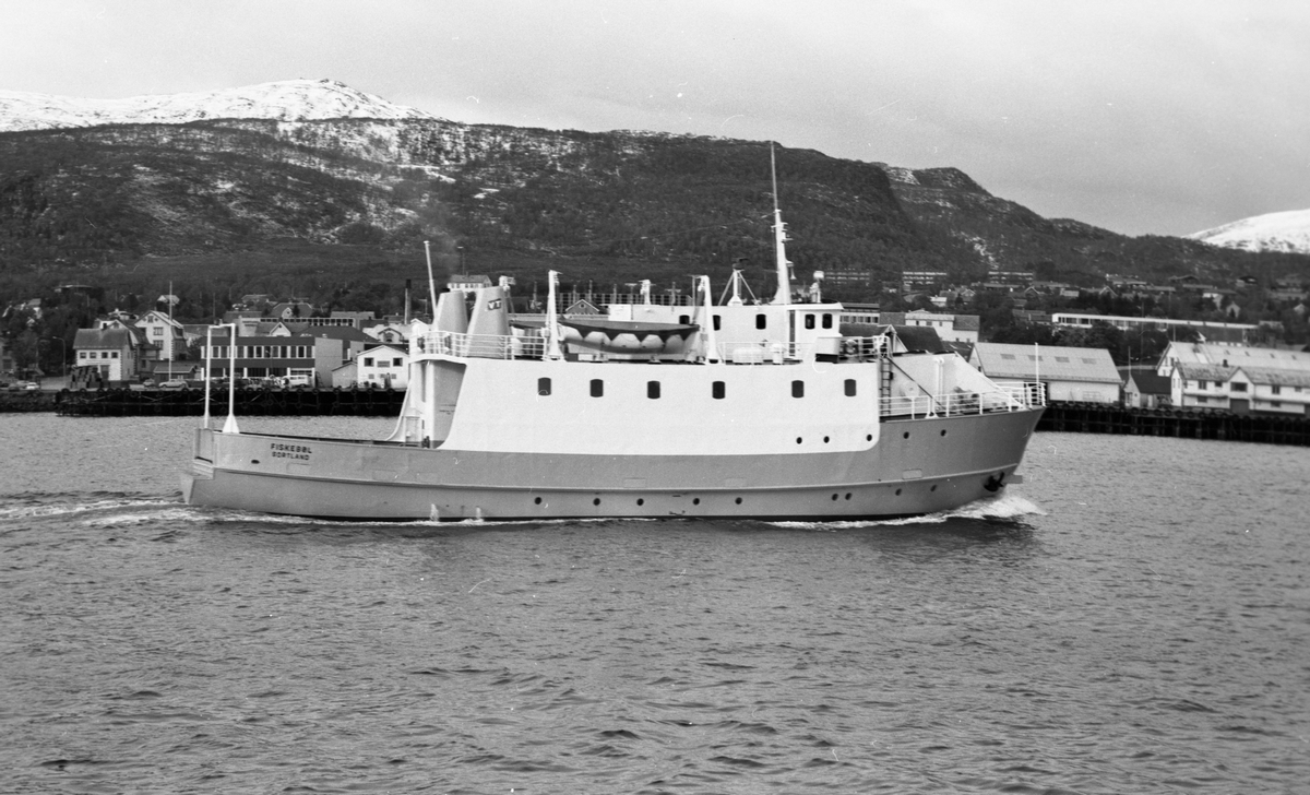 Bilferga MF Fiskebøl ved Sortland 1976