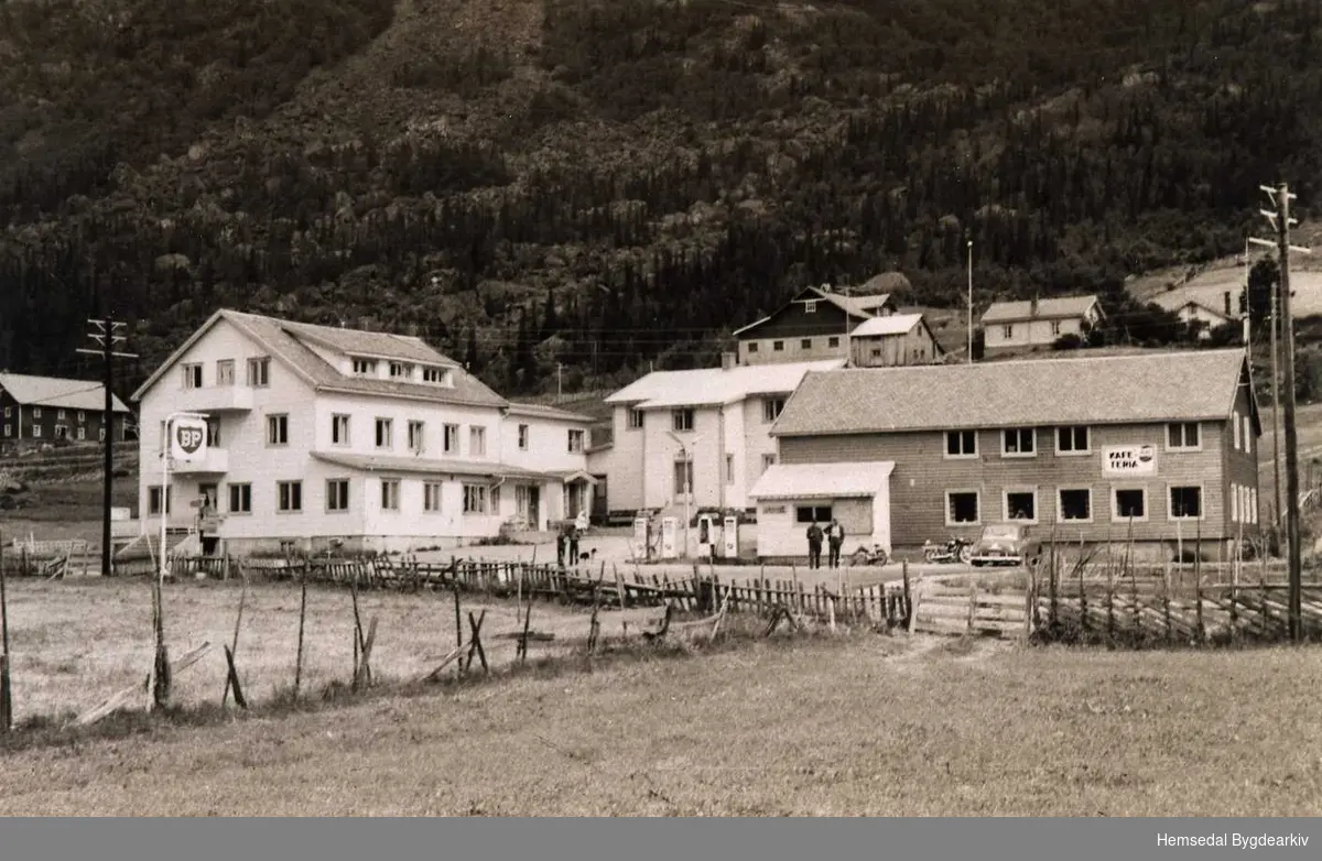 Fossheim Hotell, Ullsåk i Hemsedal  ca. 1963.