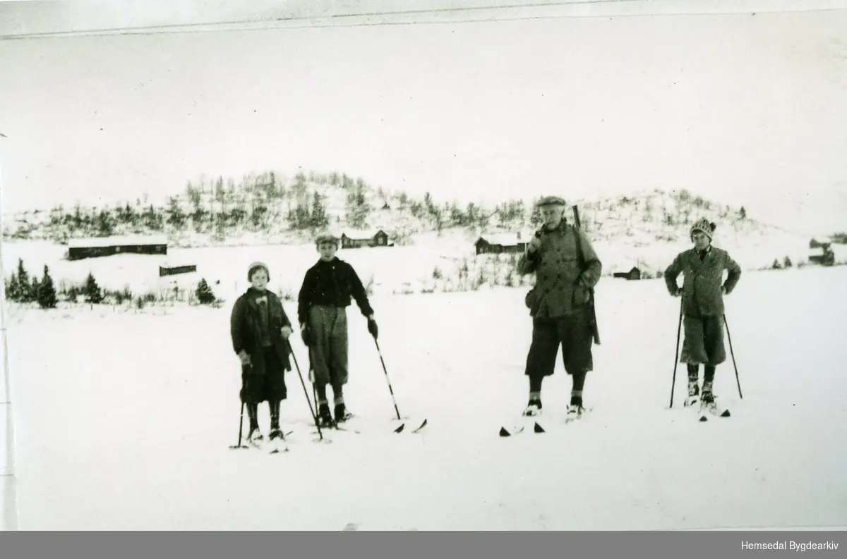 Grytevatnet i Hemsedal i 1932.
Familien Flood frå Oslo.