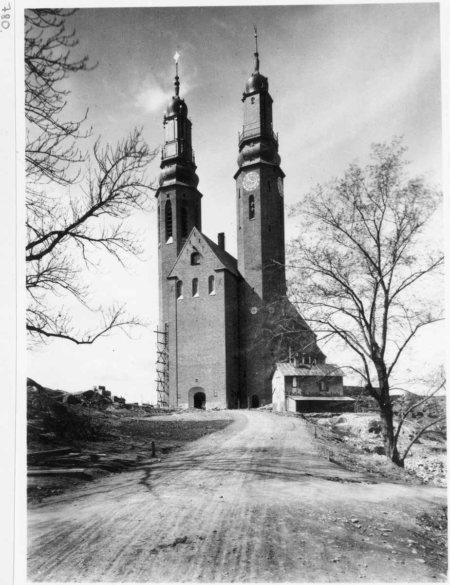 Plantyp-Enskeppig, Kyrka, Salkyrka