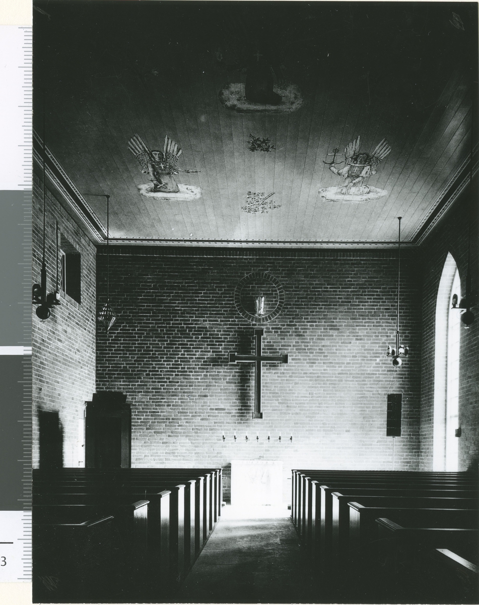 Plantyp-Enskeppig, Salkyrka, Kyrka