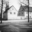 Drottninghuset, Stockholm
Johannes kyrkogård
Exteriör

Svensk arkitektur: kyrkor, herrgårdar med mera fotograferade av Arkitekturminnesföreningen 1908-23.